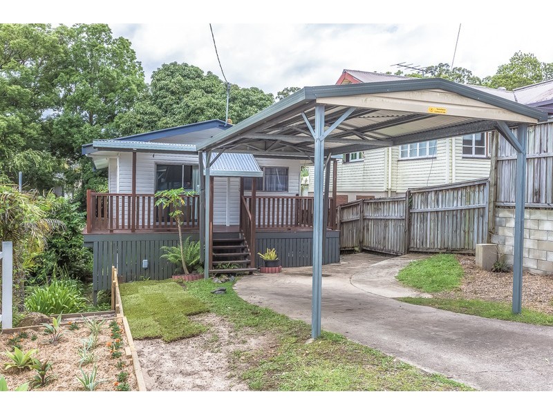 85 Coronation Avenue, Nambour QLD 4560