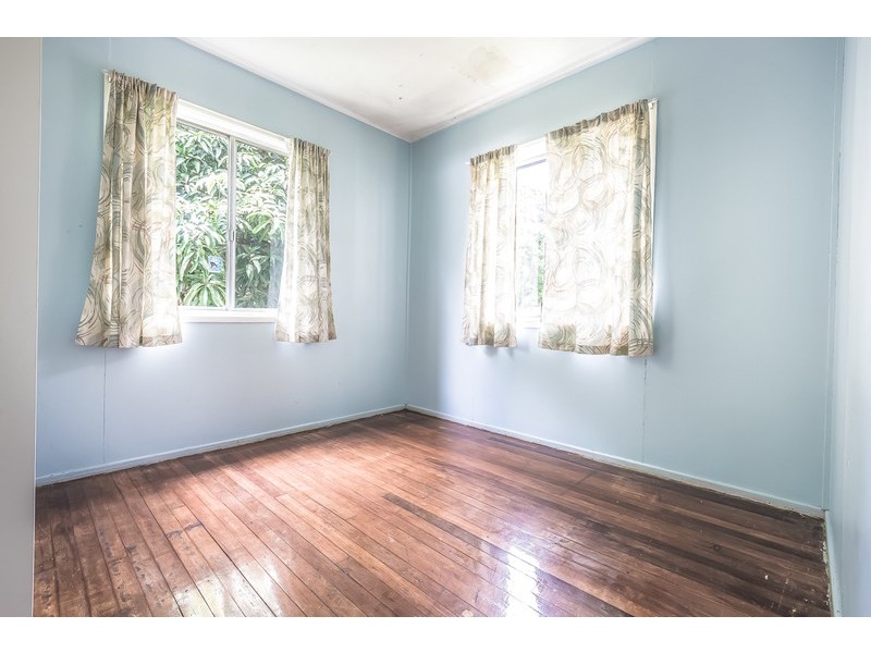 85 Coronation Avenue, Nambour QLD 4560