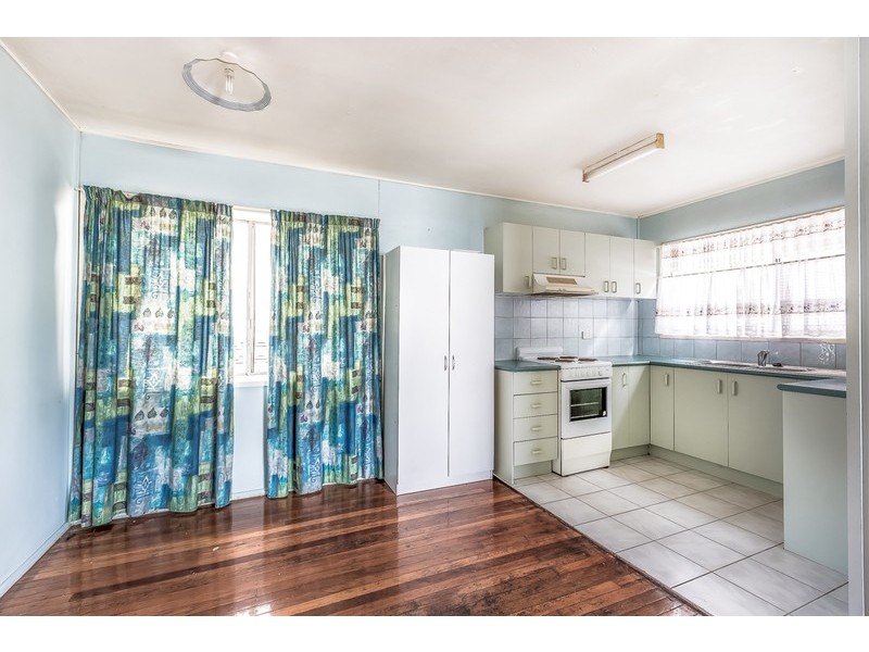 85 Coronation Avenue, Nambour QLD 4560