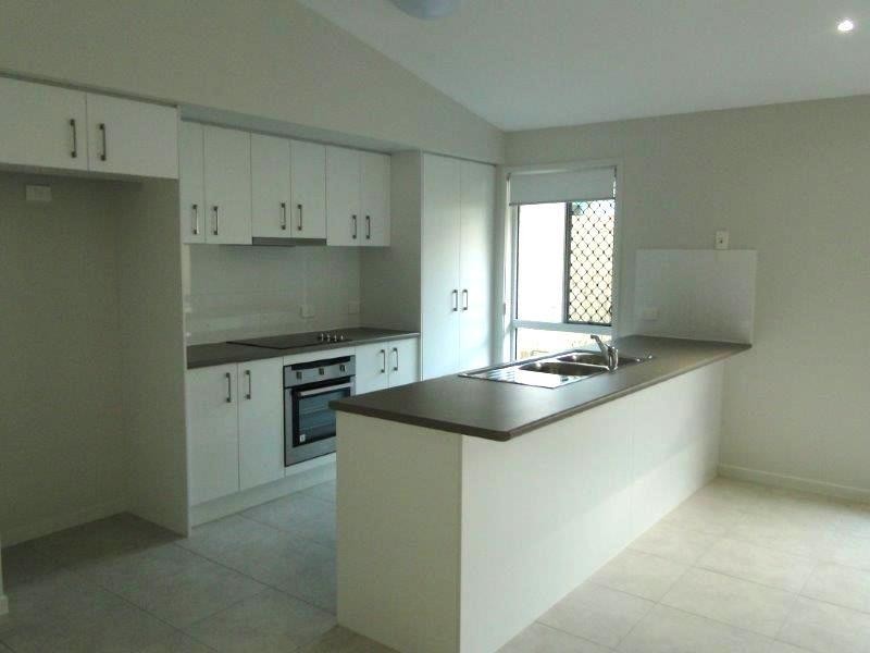 8 Brampton Way, Meridan Plains QLD 4551