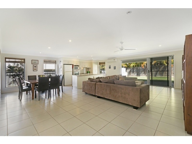 3 Waterville Way, Peregian Springs QLD 4573