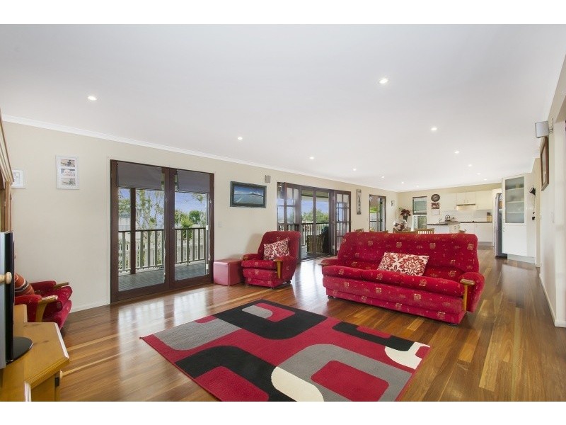 7 Lakedrive Crescent, Marcoola QLD 4564