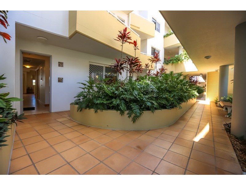 10/6-8 Perry Street, Coolum Beach QLD 4573