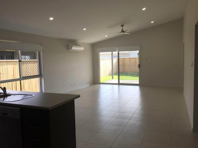 32 Brampton Way, Meridan Plains QLD 4551