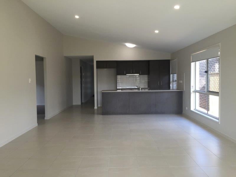 32 Brampton Way, Meridan Plains QLD 4551