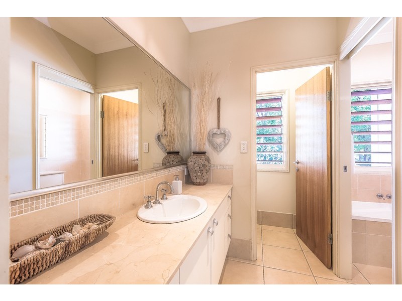 15 Longwood Drive, Peregian Springs QLD 4573