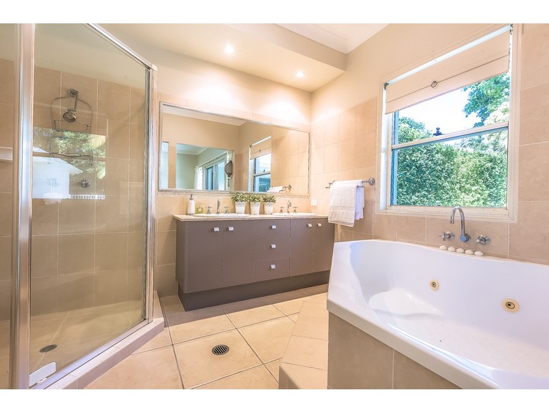 15 Longwood Drive, Peregian Springs QLD 4573