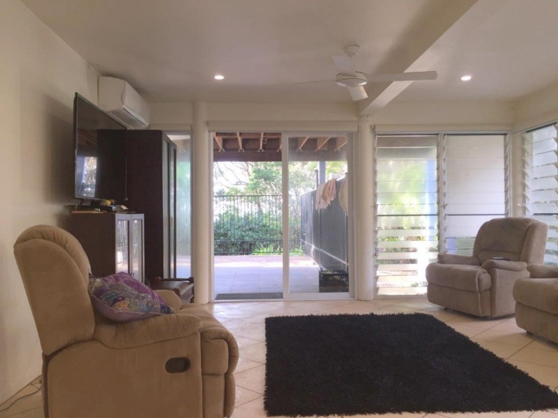 17 Yinneburra Street, Yaroomba QLD 4573