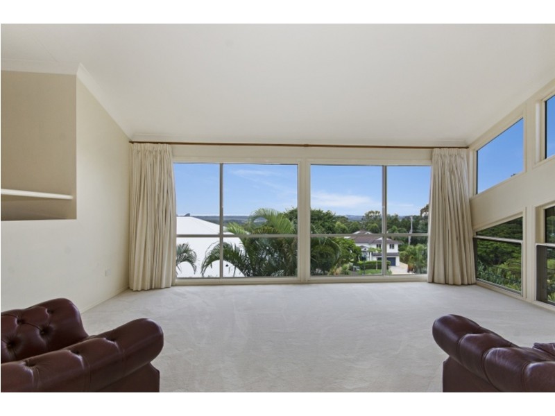 25 Saint Martins Terrace, Buderim QLD 4556