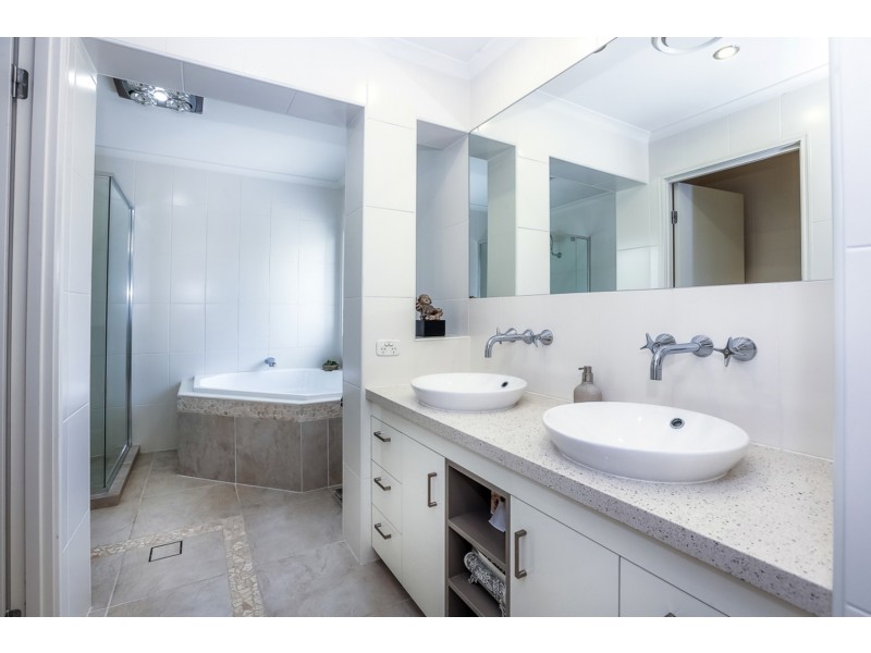 31 Fairway Parade, Peregian Springs QLD 4573