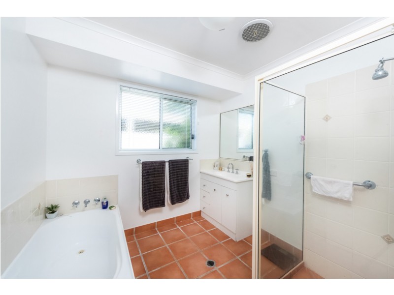 2/115 Yandina Coolum Road, Coolum Beach QLD 4573