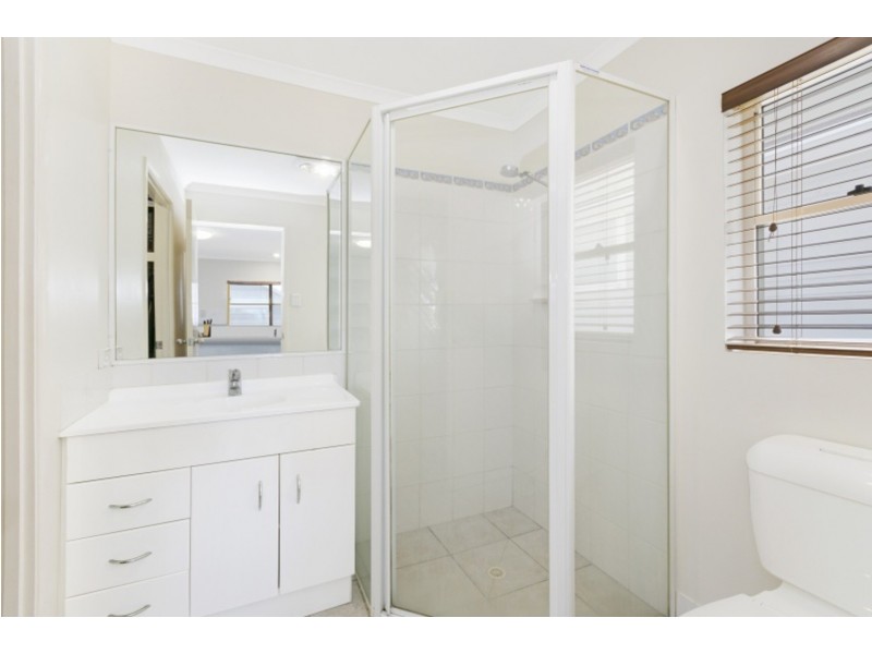 7a Lakedrive Crescent, Marcoola QLD 4564