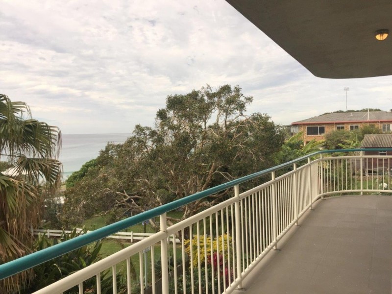 2/123 Coolum Terrace, Coolum Beach QLD 4573