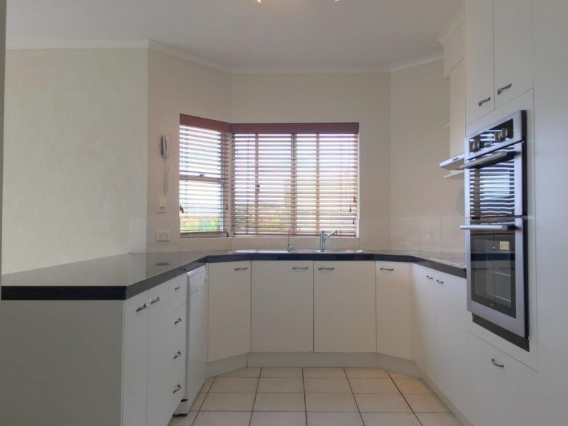 2/123 Coolum Terrace, Coolum Beach QLD 4573