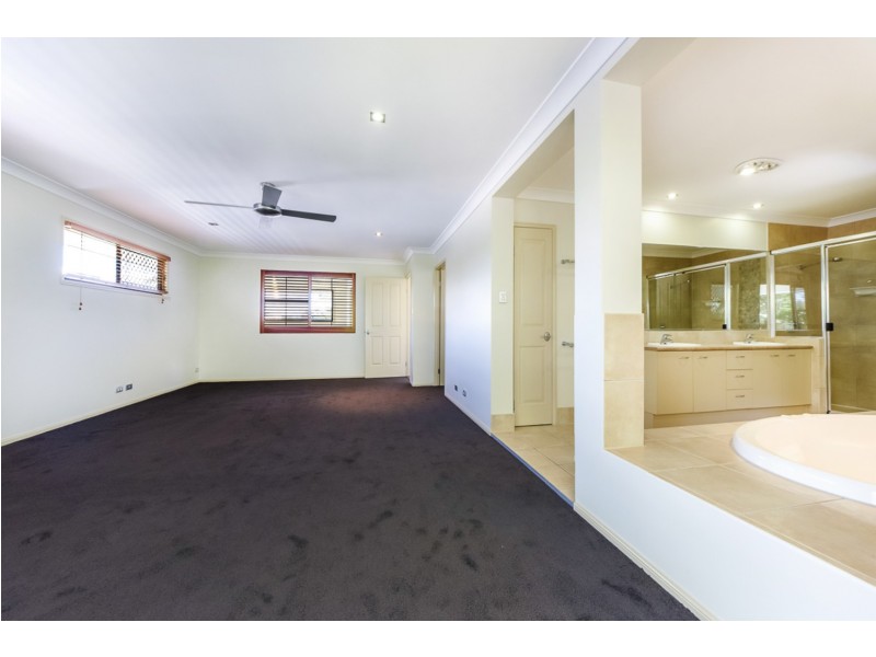 30 Greenside Court, Peregian Springs QLD 4573