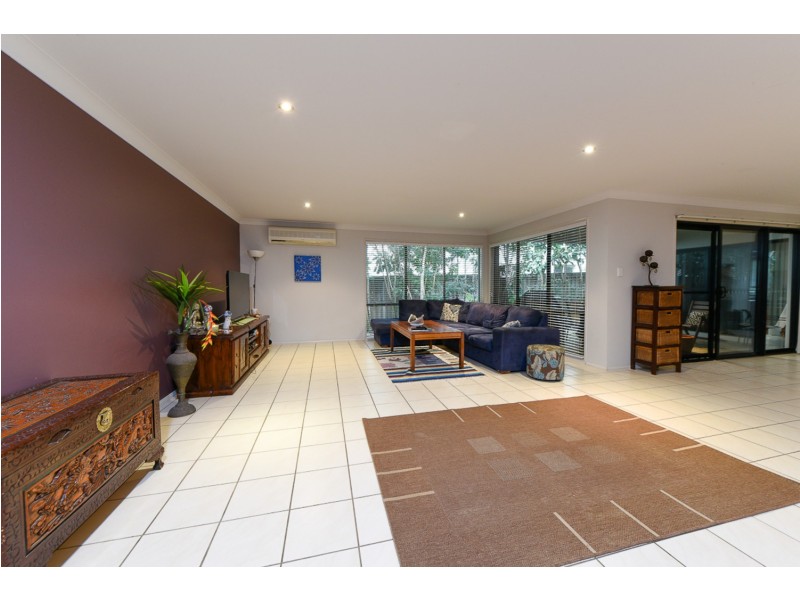 11 Riviera Crescent, Peregian Springs QLD 4573