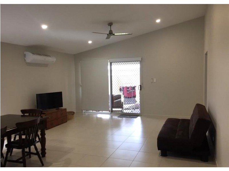 8 Brampton Way, Meridan Plains QLD 4551