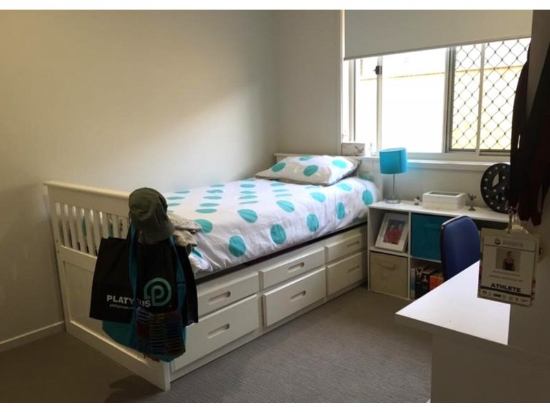 8 Brampton Way, Meridan Plains QLD 4551