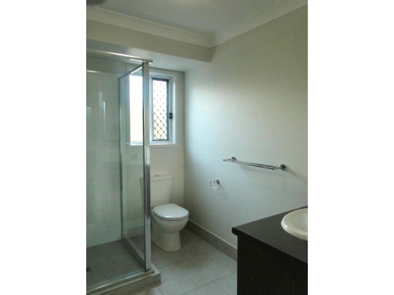 8 Brampton Way, Meridan Plains QLD 4551