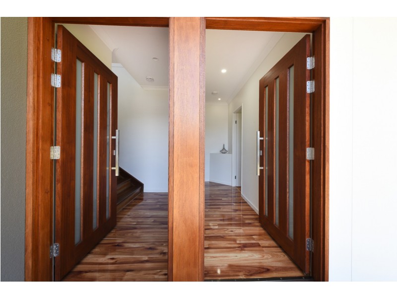 5 Marakari Crescent, Mount Coolum QLD 4573