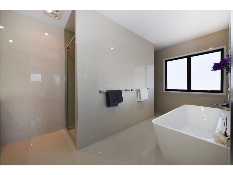 5 Marakari Crescent, Mount Coolum QLD 4573