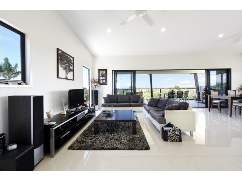 5 Marakari Crescent, Mount Coolum QLD 4573