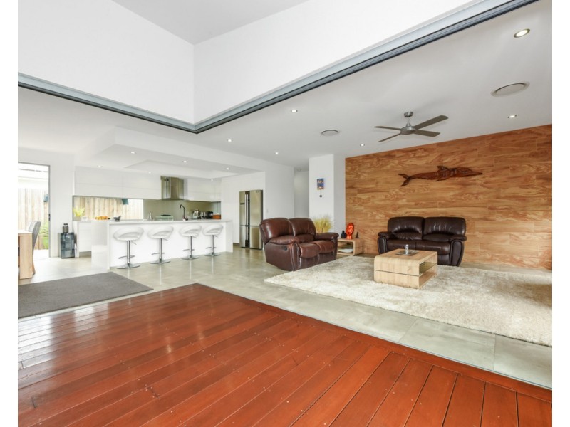 16 Breakers Place, Mount Coolum QLD 4573