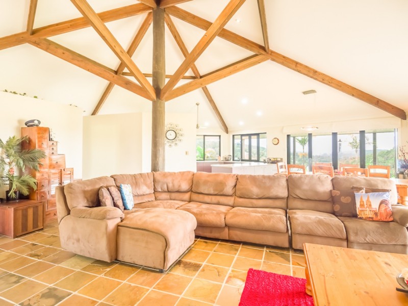 76 Tinarra Close, Maroochy River QLD 4561