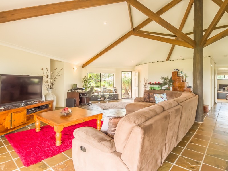 76 Tinarra Close, Maroochy River QLD 4561