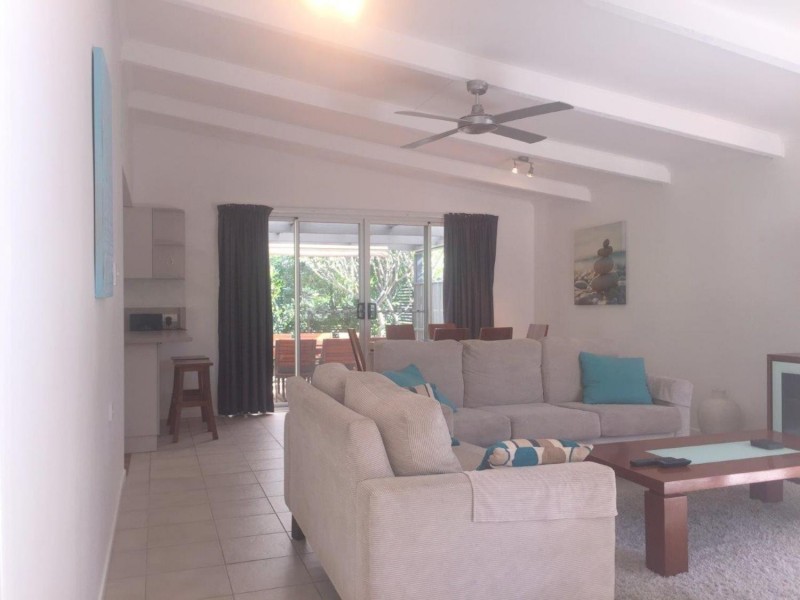 9 Goongilla Street, Yaroomba QLD 4573