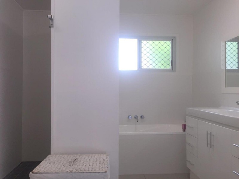 9 Goongilla Street, Yaroomba QLD 4573