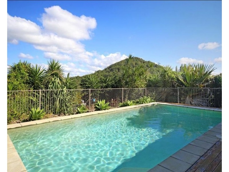 8 Warrener Place, Maroochy River QLD 4561