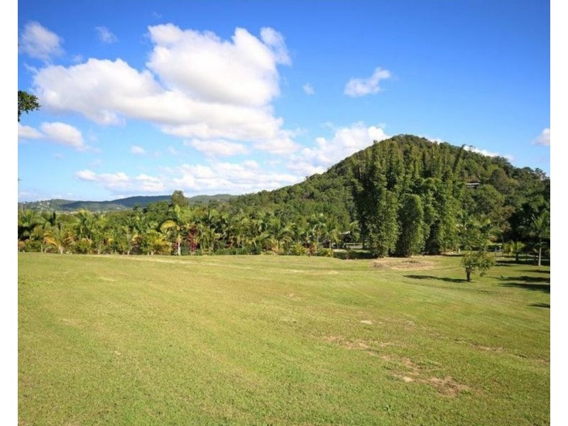 8 Warrener Place, Maroochy River QLD 4561