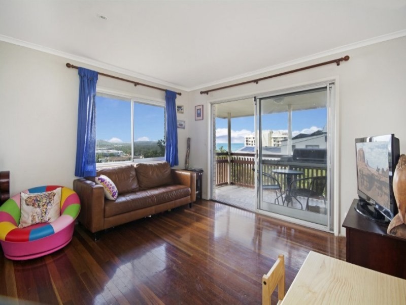 10 Pacific Terrace, Coolum Beach QLD 4573