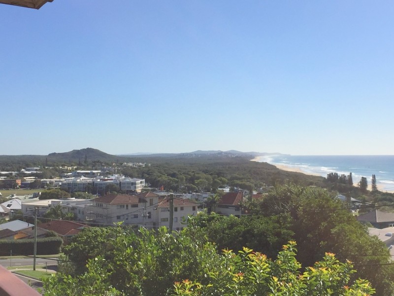 10 Pacific Terrace, Coolum Beach QLD 4573