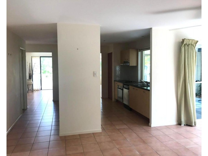 4 Seamist Court, Coolum Beach QLD 4573