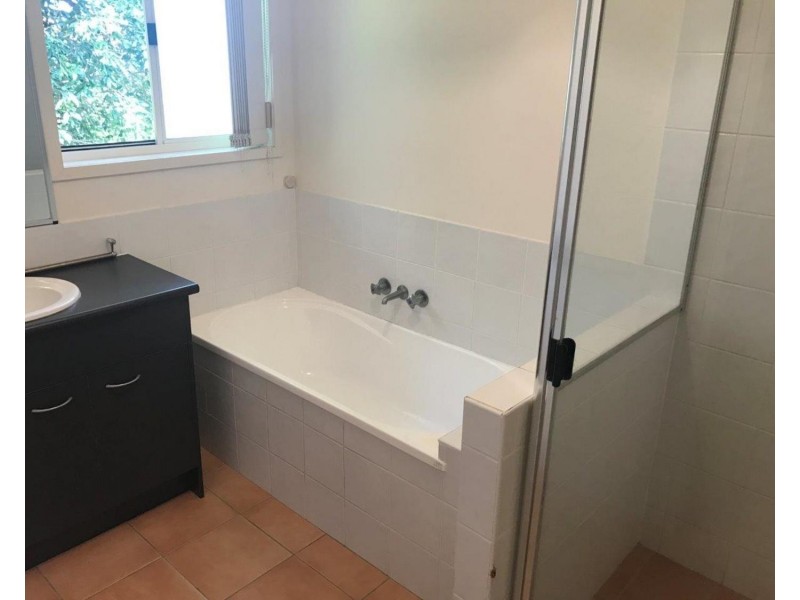 4 Seamist Court, Coolum Beach QLD 4573