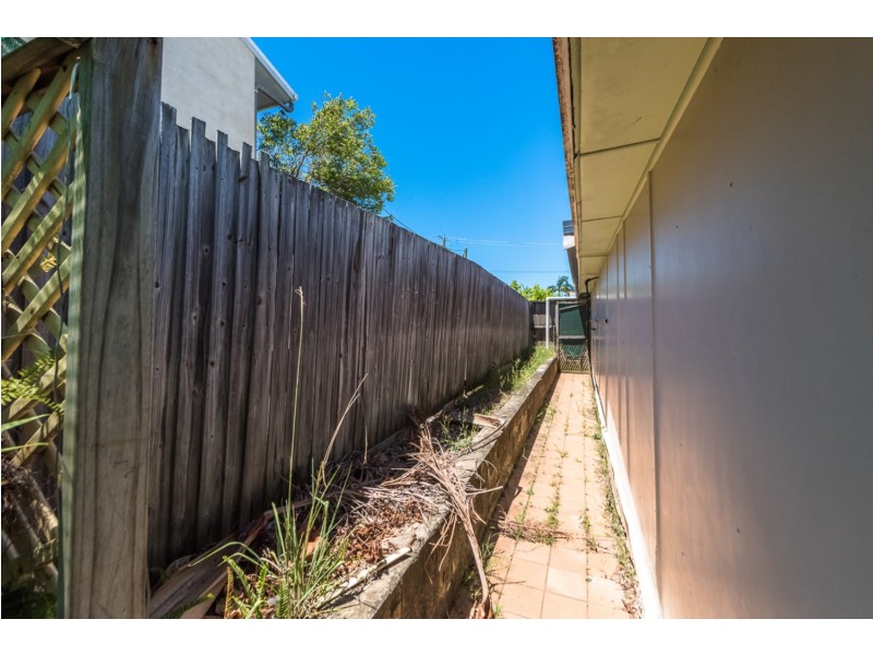 45 Arthur Street, Caloundra QLD 4551