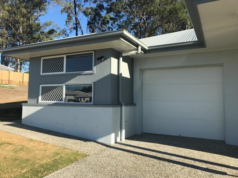 2/5 Lake View Place, Bli Bli QLD 4560