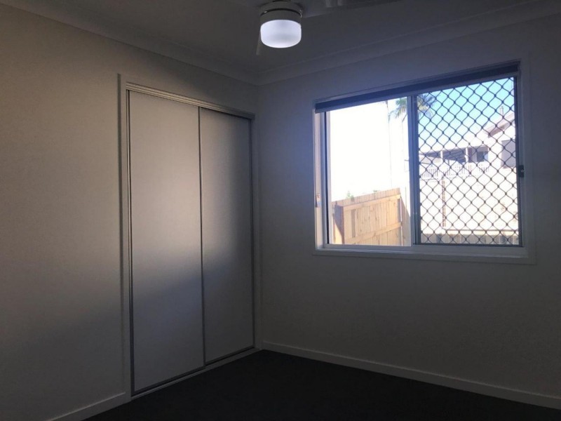 2/5 Lake View Place, Bli Bli QLD 4560