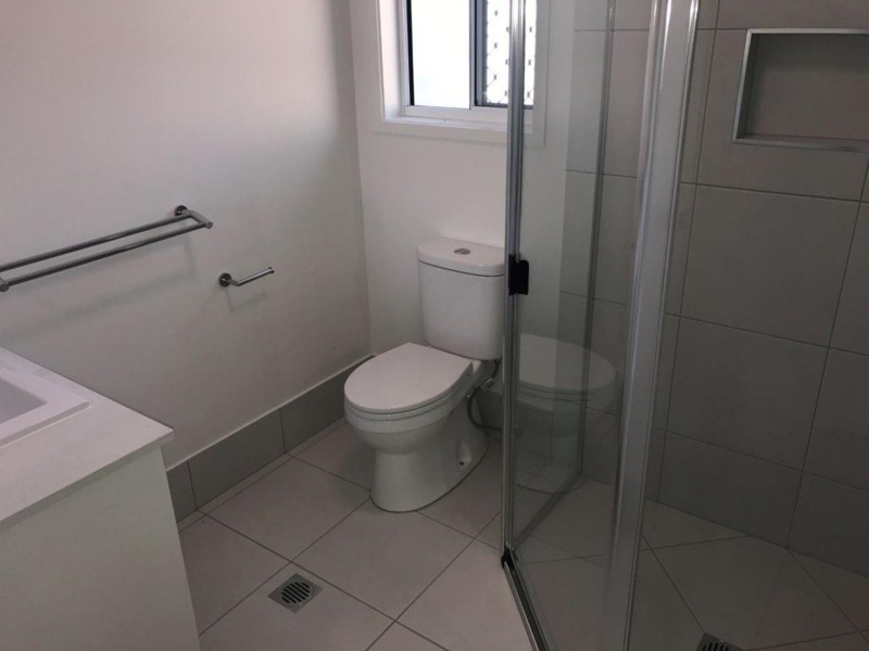 2/5 Lake View Place, Bli Bli QLD 4560
