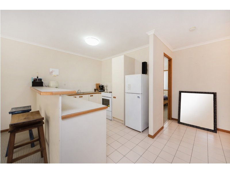 2/35 Jarnahill Drive, Mount Coolum QLD 4573