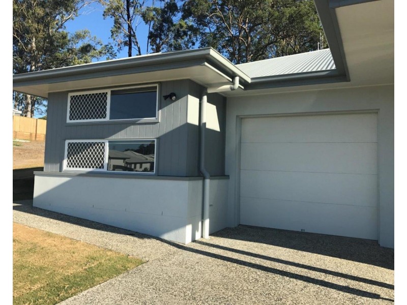 2/5 Lake View Place, Bli Bli QLD 4560