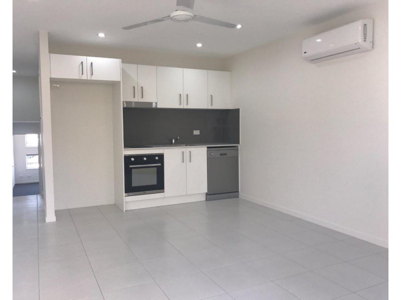 2/5 Lake View Place, Bli Bli QLD 4560