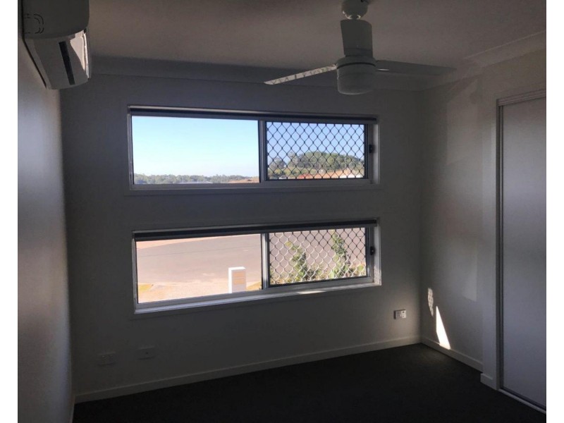 2/5 Lake View Place, Bli Bli QLD 4560