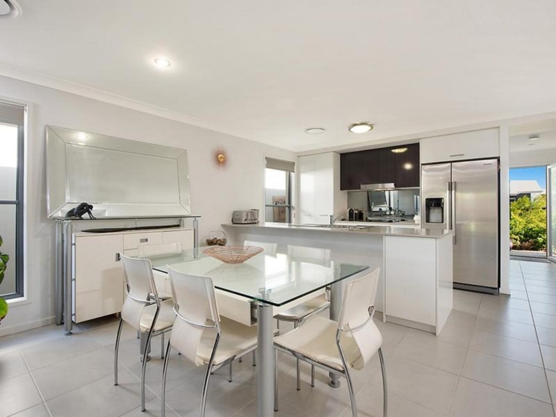 19 Promontory Street, Birtinya QLD 4575