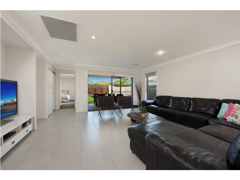 19 Promontory Street, Birtinya QLD 4575