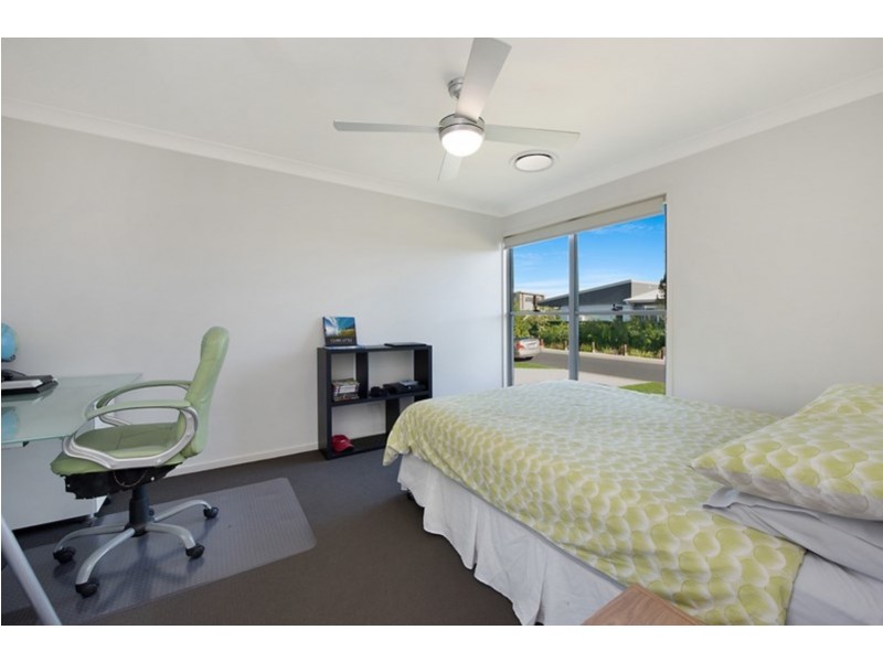 19 Promontory Street, Birtinya QLD 4575