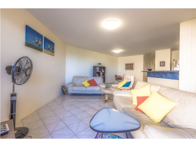 2/1682  David Low Way, Coolum Beach QLD 4573