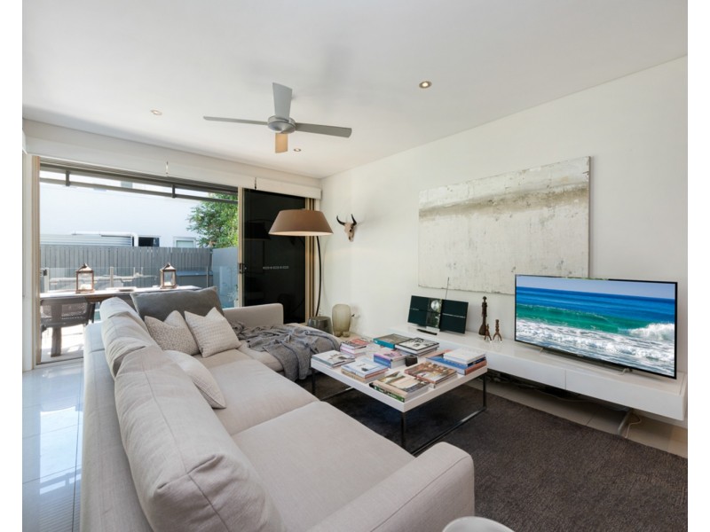 1/233-235 Weyba Road, Noosaville QLD 4566